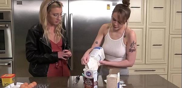  Lesbian couple fucks on the kitchen counter instead of going out